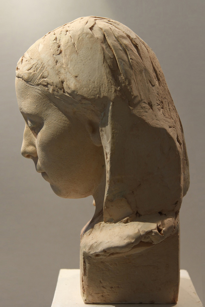 Sculpture of Vivien by Karen Newman